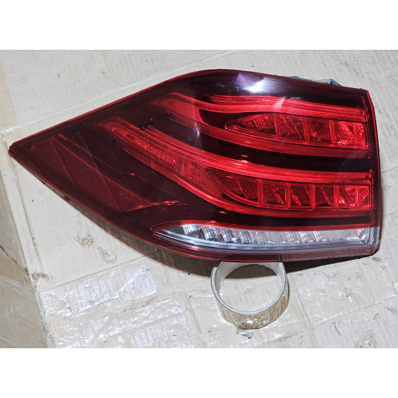 A1669065501 Mercedes-Benz GLE Left LED Tail Lamp 2015-2019