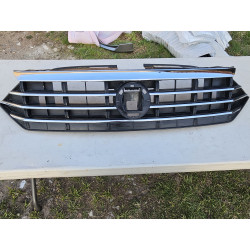 17A853653E Volkswagen Jetta Grille Chrome Grill 2019-2021