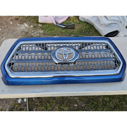 53113-04030 Toyota Tacoma Chrome Grille 2016-2020 53100-04500