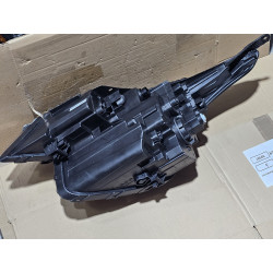 Kia Seltos Right Halogen Headlight 2021-2023