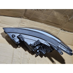 92102-4Z500 Hyundai Santa Fe Sport Right LED Halogen Headlight 2016-2018