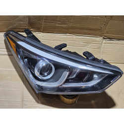 92102-4Z500 Hyundai Santa Fe Sport Right LED Halogen Headlight 2016-2018