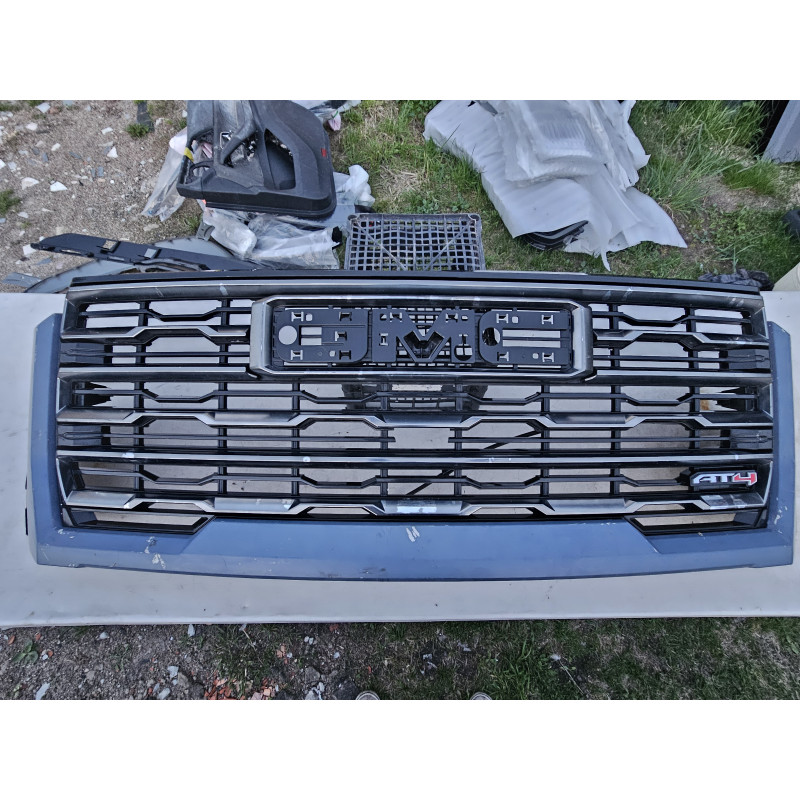 85666069 GMC Sierra 2500 HD Grille 2020-2026 85131175