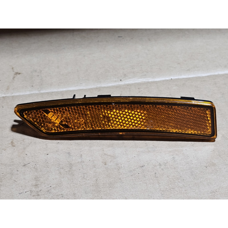 LC5B-15A425-A Lincoln Corsair Left Front Bumper LED Marker Light Lamp