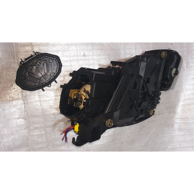 PORSCHE CARRERA 911 996 LEFT HEADLIGHT 1999-2001 99663106320 BOSCH 0302473021 BRAND NEW