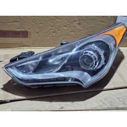 92101-2V030 Hyundai Veloster Left LED/Halogen Headlight 2012-2017