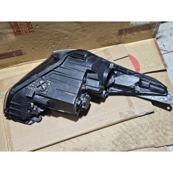 92101-2V030 Hyundai Veloster Left LED/Halogen Headlight 2012-2017