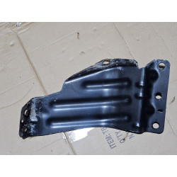 FR3B-63101E02-AC Ford Mustang Front Right Wheelhouse End Cover Bracket