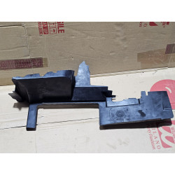 68328720AA Jeep Grand Cherokee Right Air Duct Inlet Baffle 2017-2020