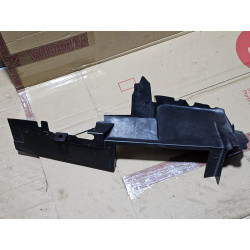 68328720AA Jeep Grand Cherokee Right Air Duct Inlet Baffle 2017-2020