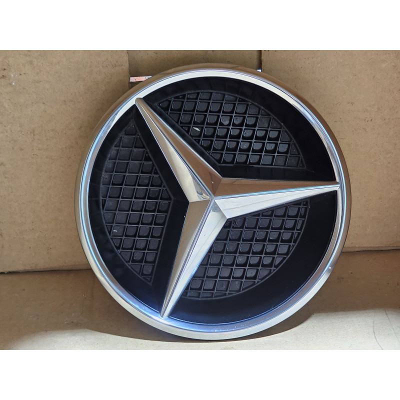 A0008880160 Mercedes-Benz GLC Grille Emblem 2016-2020 A0008172116