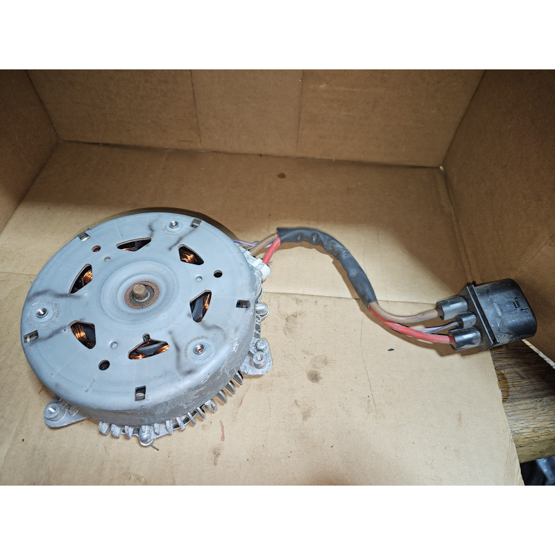 3137232033 Mercedes-Benz C Radiator Cooling Fan Motor 2015-2023 1137328706