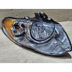 04857990AB Chrysler Town & Country Right Headlight 2005-2007
