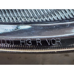 04857990AB Chrysler Town & Country Right Headlight 2005-2007
