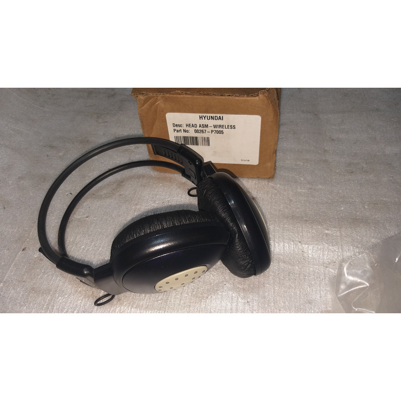 HYUNDAI SANTA FE VERACRUZ ENTOURAGE WIRELESS HEADPHONES 2007-2011 00267-P7005 NEW