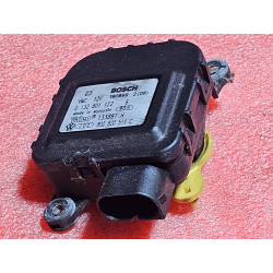 8D2820511C Volkswagen Jetta AC Heater Core Blend Motor Flap Door Actuator