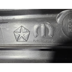 68468210AA Jeep Grand Cherokee Radiator Upper Air Baffle Cover Seal