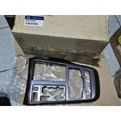 84650-3N910RD4 Hyundai Equus Center Console Gear Shift Bezel Trim Cover