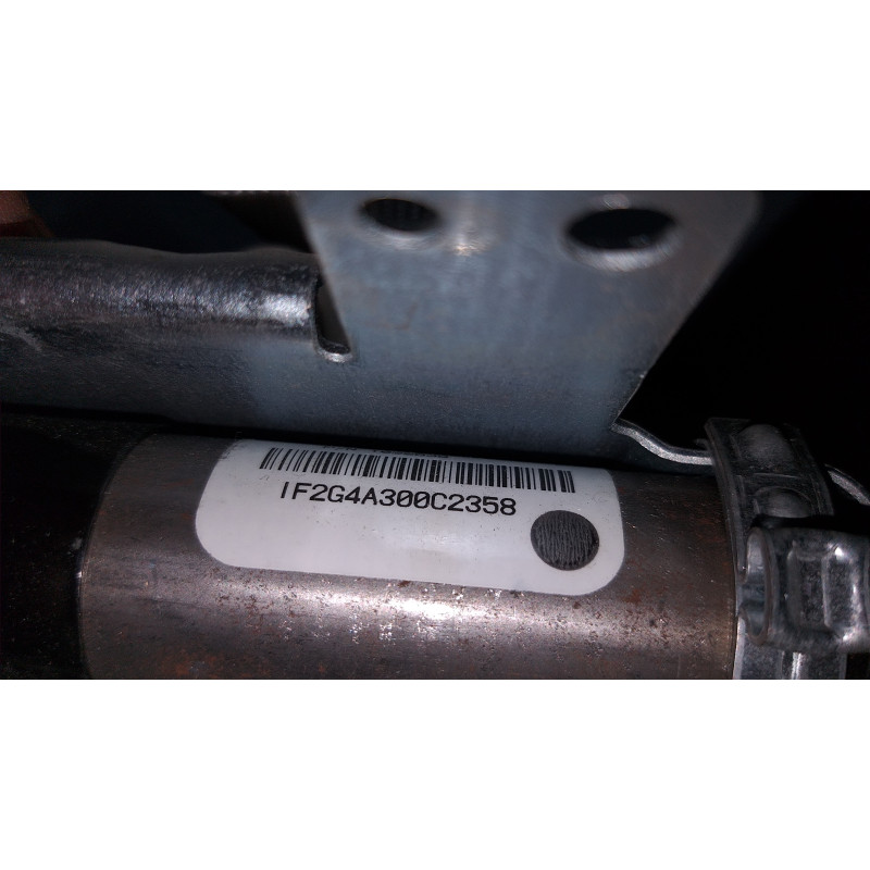 FORD SEAT BELT DB53-78613G45-B 0589-P1-000096 NEW