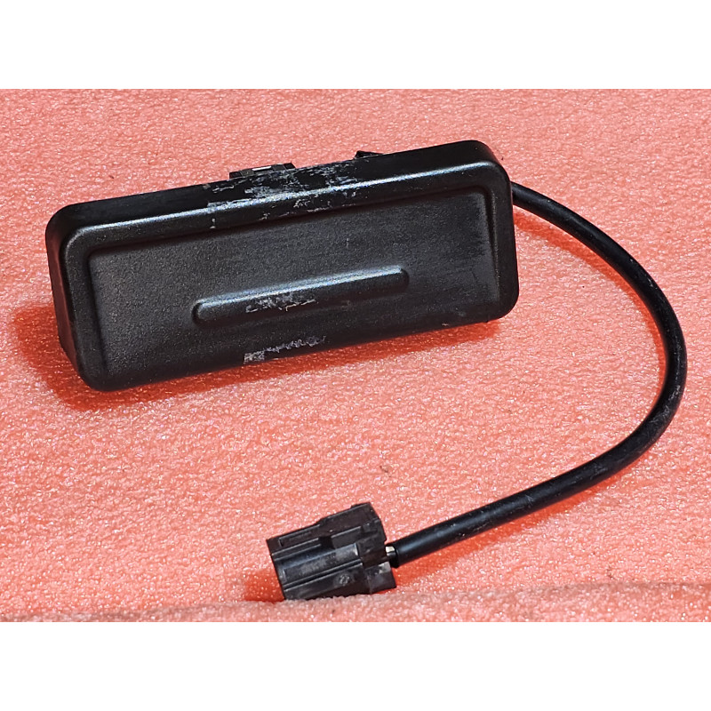 81820-N9000 Hyundai Tucson Tailgate Liftgate Release Opener Handle Switch