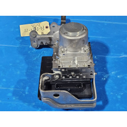 85697531 Chevrolet Silverado 1500 Brake Master Cylinder Booster ABS Pump