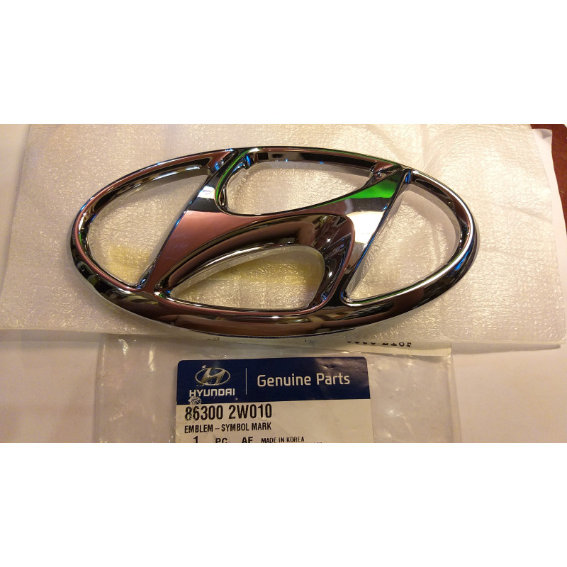 HYUNDAI SANTA FE LIFTGATE LOGO EMBLEM 2013-2018 863002W010 86300-2W010 NEW