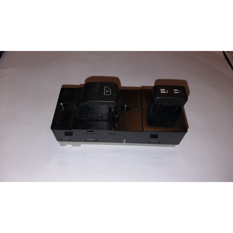 NISSAN ALTIMA FRONT RIGHT WINDOW SWITCH 2007-2012 25411-JA02A 25411JA02A