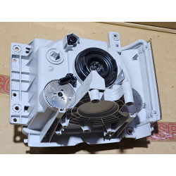 Isuzu Elf Right Halogen Headlight (koito) | NQR, NPR