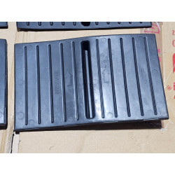 96917-EZ10A Nissan Titan Center Console Front Rubber Mat Insert (black)