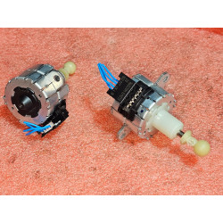 1307220039 Cadillac XTS Headlight Adjuster Leveling Motor 2010-2016