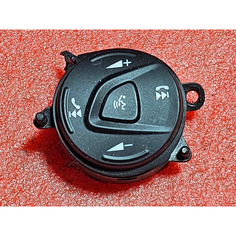 DM5T-14K147-DA Ford Focus Steering Wheel Audio 2011-2016