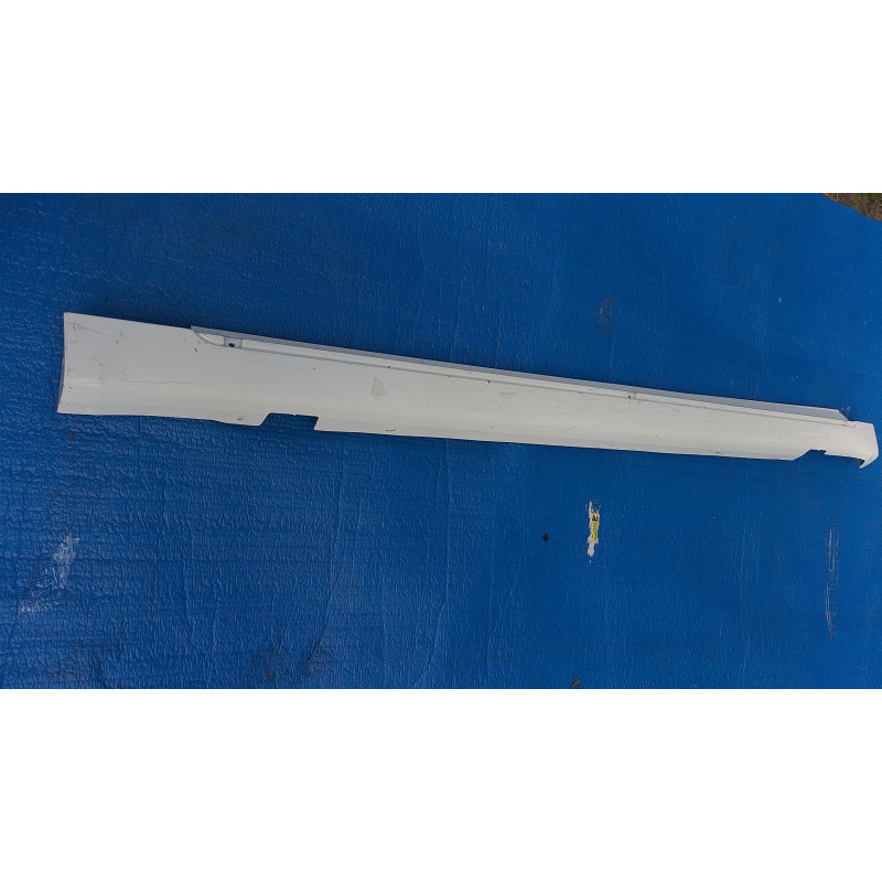 CHEVROLET MALIBU RIGHT ROCKER MOLDING PANEL 2008-2012 GM 2093590 AKN82117 APC06-0027