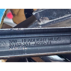 33152-3A1-A01 Honda CR-V Left Headlight Molding Trim (black Chrome)