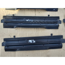 68468210AA Jeep Grand Cherokee Radiator Upper Air Baffle Cover Seal