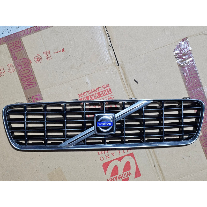 9190740 Volvo S60 Grille 2001-2004 9151881