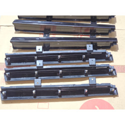 68220-EZ10A Nissan Titan Right Passenger Side Dash Trim Bezel Fastener