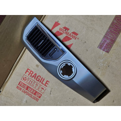 68751-EZ10A Nissan Dash Center Left Trim Bezel Air Vent Grille (chrome)