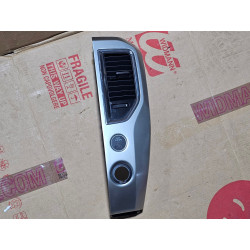 68750-EZ10A Nissan Dash Center Right Trim Bezel Air Vent Grille (chrome)