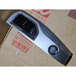 68750-EZ10A Nissan Dash Center Right Trim Bezel Air Vent Grille (chrome)