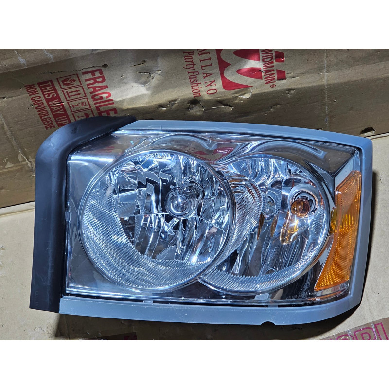 55077607AC Dodge Dakota Left Halogen Headlight 2005-2007 55077607AB