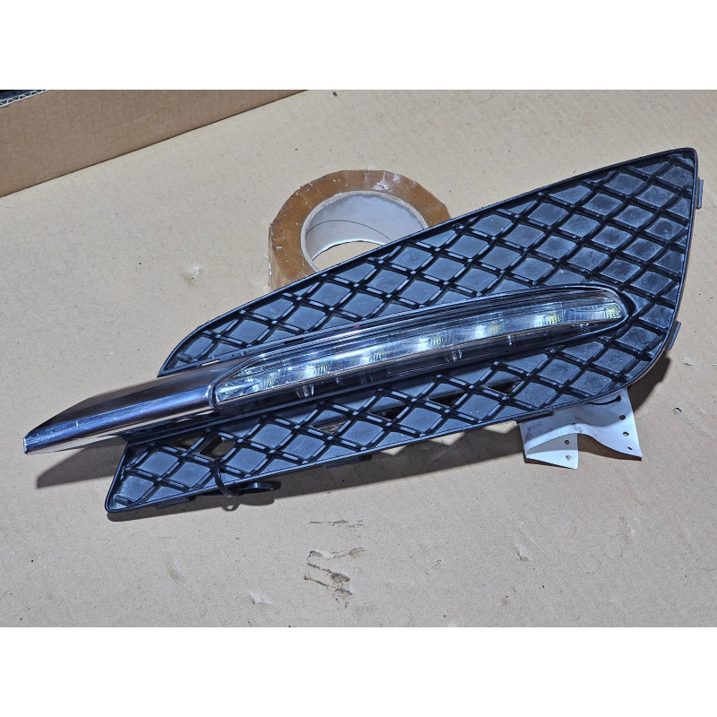 A2518852923 Mercedes-Benz R-Class W251 Left LED Daytime Running Fog Lamp