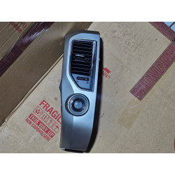 68751-EZ10A Nissan Dash Center Left Trim Bezel Air Vent Grille (chrome)