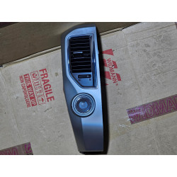68751-EZ10A Nissan Dash Center Left Trim Bezel Air Vent Grille (chrome)