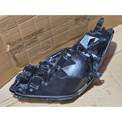 81130-0DA70 Toyota Yaris Hatchback Halogen Headlight 2015-2017