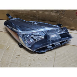 81130-0DA70 Toyota Yaris Hatchback Halogen Headlight 2015-2017