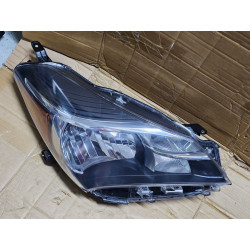 81130-0DA70 Toyota Yaris Hatchback Halogen Headlight 2015-2017