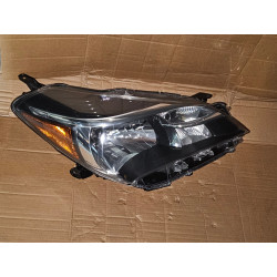 81130-0DA70 Toyota Yaris Hatchback Halogen Headlight 2015-2017