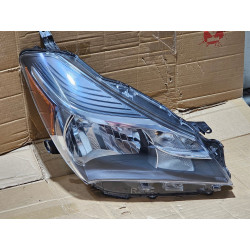 81130-0DA70 Toyota Yaris Hatchback Halogen Headlight 2015-2017
