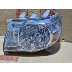 81150-04163 Toyota Tacoma Halogen Headlight, Left Side 2005-2011