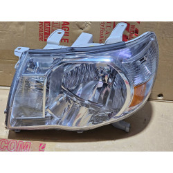 81150-04163 Toyota Tacoma Halogen Headlight, Left Side 2005-2011